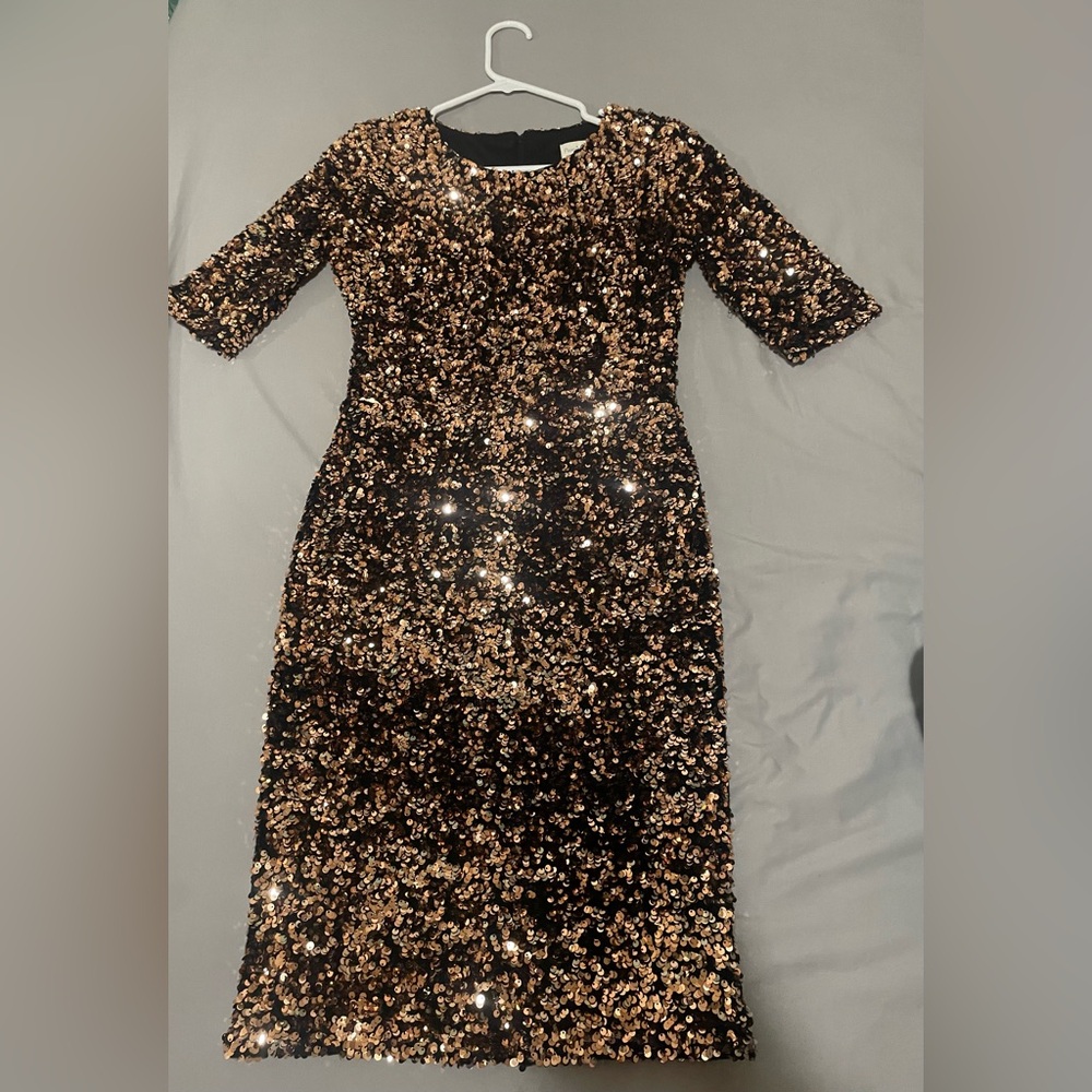 Gold and black, midi, body con dress